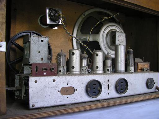 Salora 672 V