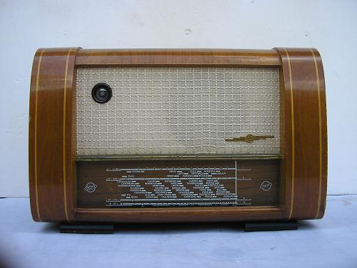 Salora 700 V