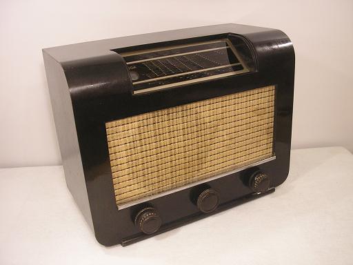 una gran coleccin de radios de vlvulas