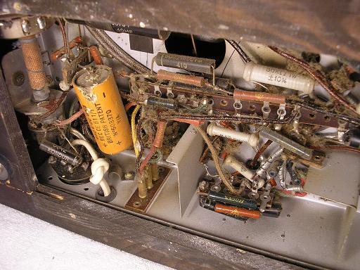 una enorme coleccin de radios en Finlandia