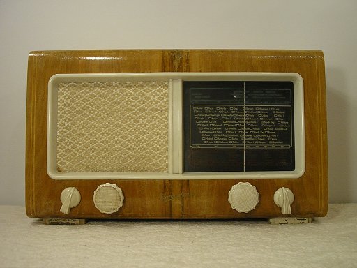 Radiophone 669W