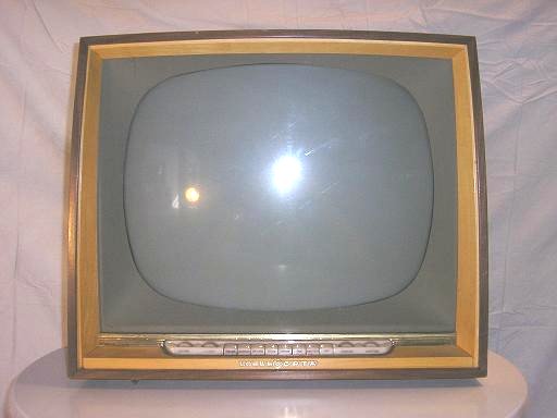 Loewe-Opta 665I